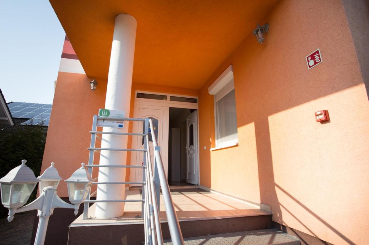 Riviéra Apartmanház Siófok Habitación foto