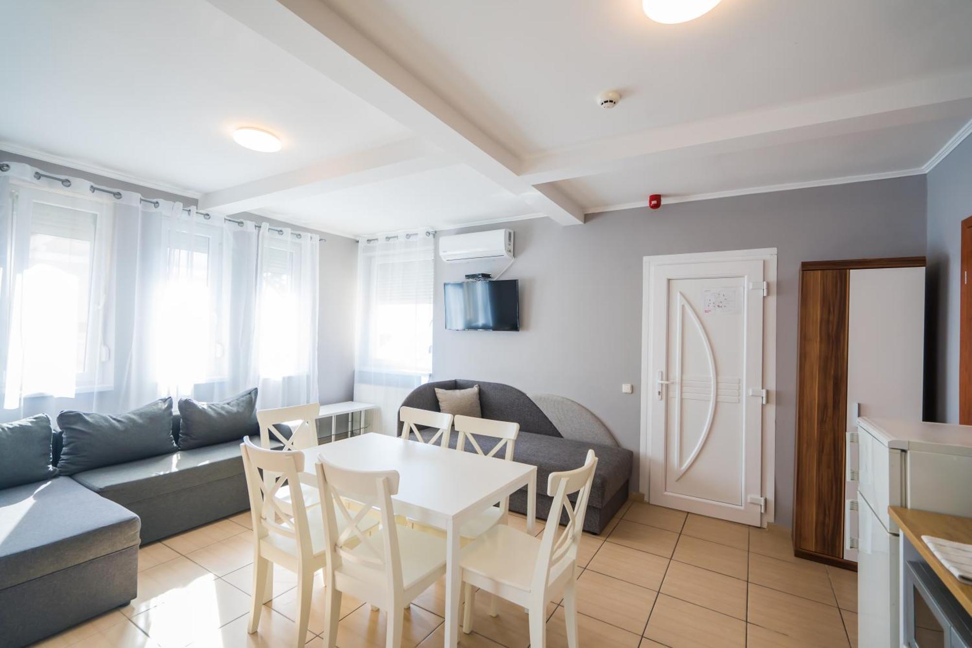 Riviéra Apartmanház Siófok Exterior foto