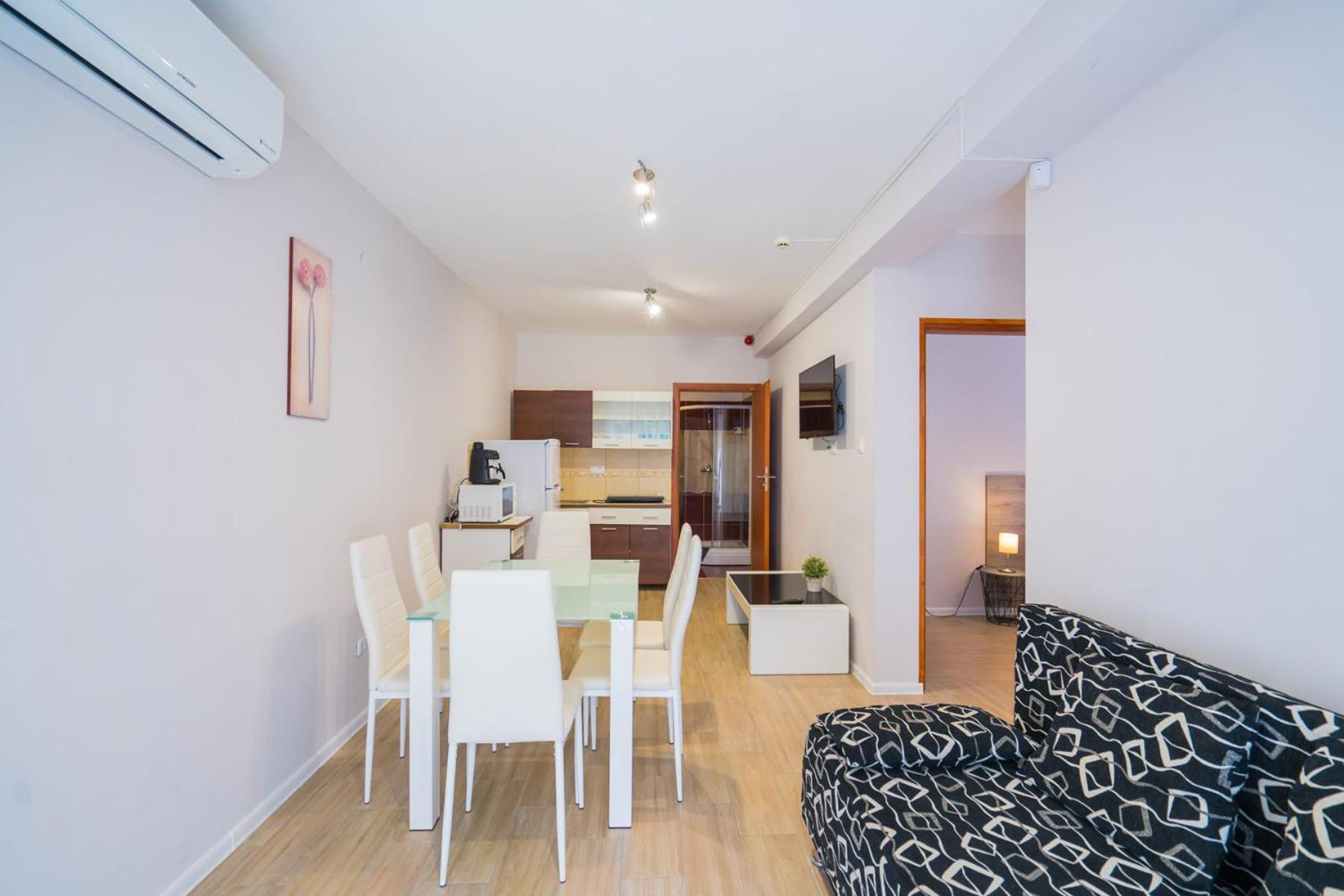 Riviéra Apartmanház Siófok Exterior foto