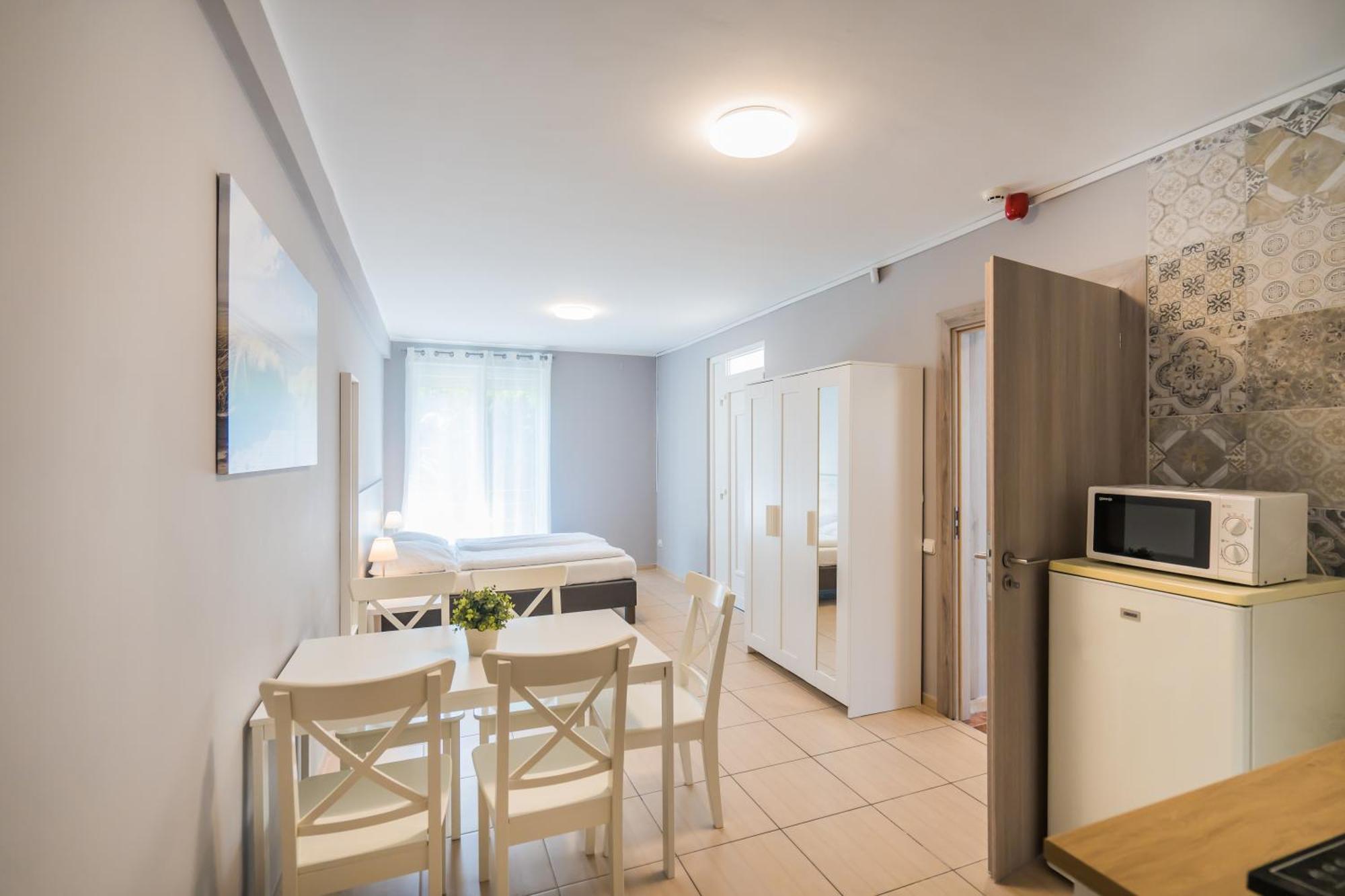 Riviéra Apartmanház Siófok Exterior foto