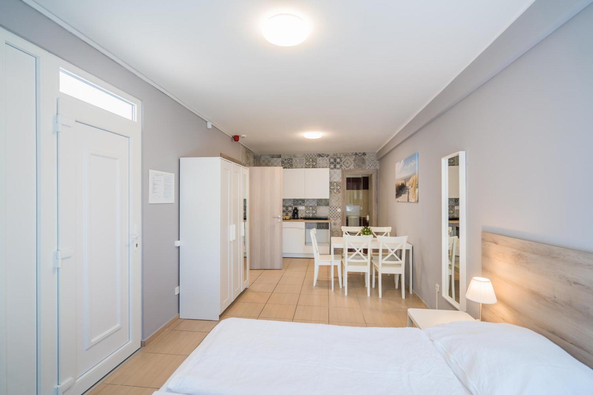 Riviéra Apartmanház Siófok Exterior foto