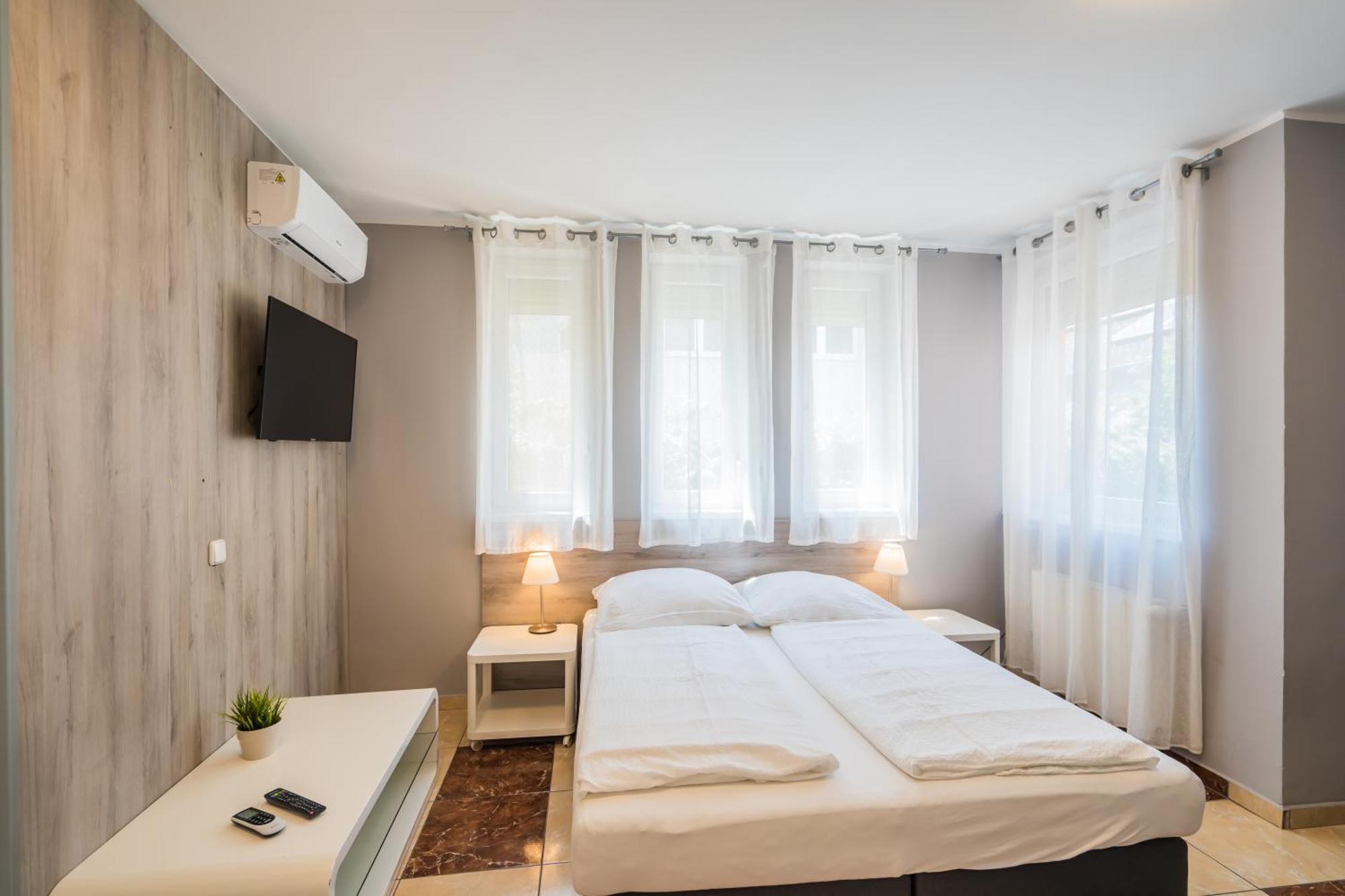 Riviéra Apartmanház Siófok Exterior foto