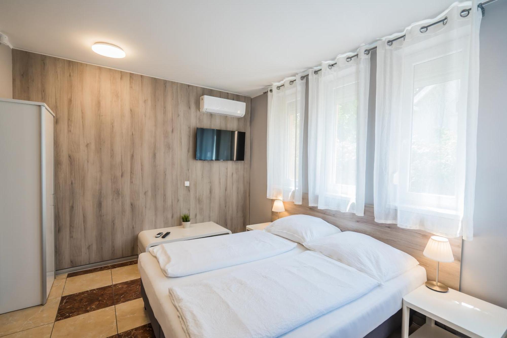 Riviéra Apartmanház Siófok Exterior foto
